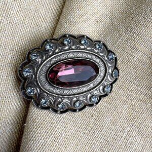 Silvertone Czech amethyst center medallion brooch